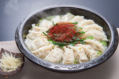 白菜たっぷり餃子鍋