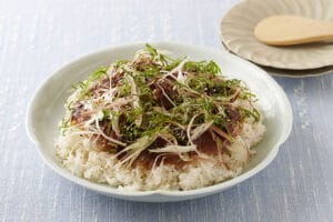 初かつおの手こね寿司