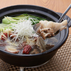 きのこ入りサムゲタン風鍋