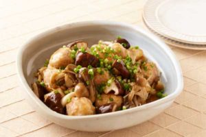 れんこん鶏団子のだしぽんず きのこあん