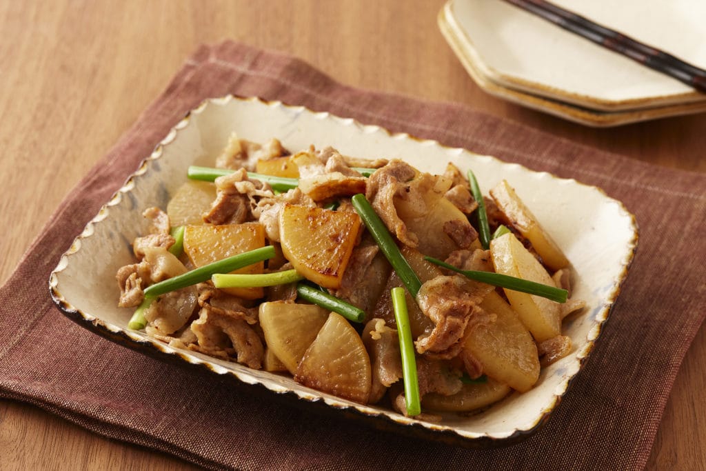 大根と豚バラ肉のゆずぽんず炒め煮