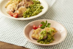 チキンソテーのグリンピースソース