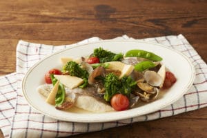 鯛と春野菜のフライパン蒸し