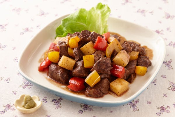 角切り長芋とサイコロステーキのだしぽんず炒め