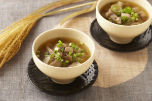 鶏肉とごぼうの香りスープ