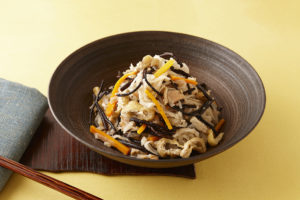 切干し大根とツナのひじき煮