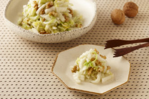 白菜とくるみのコールスローサラダ
