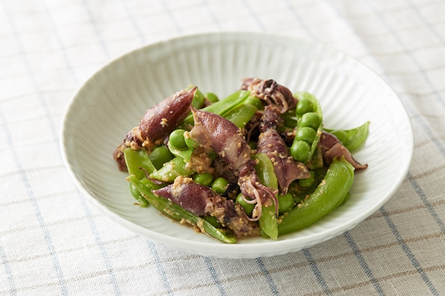 ほたるいかとスナップえんどうの酢みそ和え