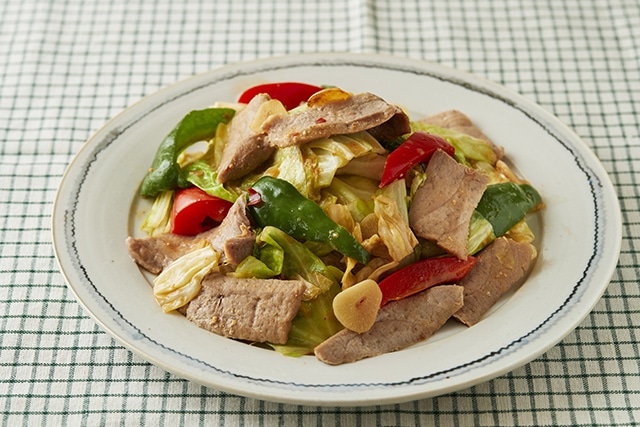 まぐろと春キャベツの回鍋肉風