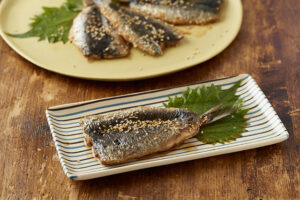 いわしの甘酢蒲焼大葉添え