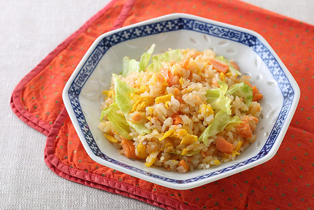 鮭とレタスの炒飯