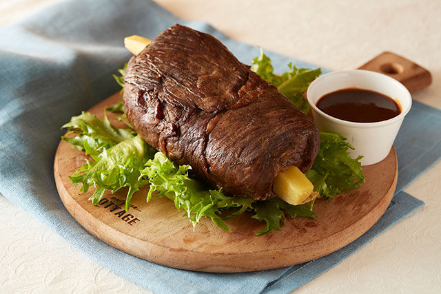 ボリュームたっぷり！～ロールまんが肉～