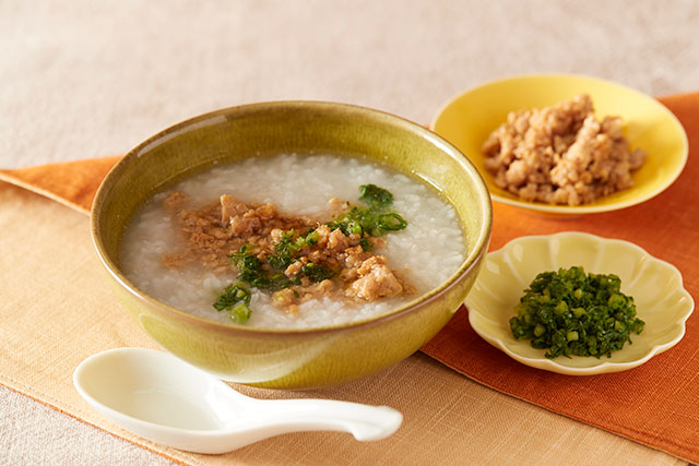 かぶのすりおろしのお粥　鶏そぼろ添え