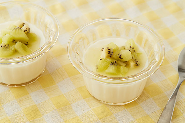 ヨーグルトゼリーキウイソース