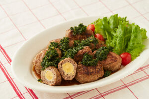 コロコロうずらハンバーグ　和風パセリソース