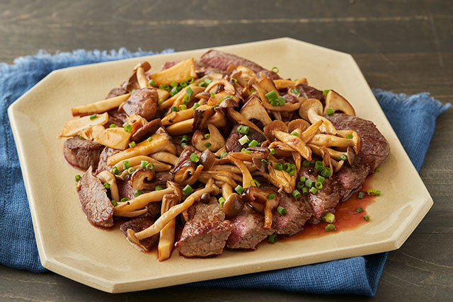 赤身ステーキの和風きのこソース