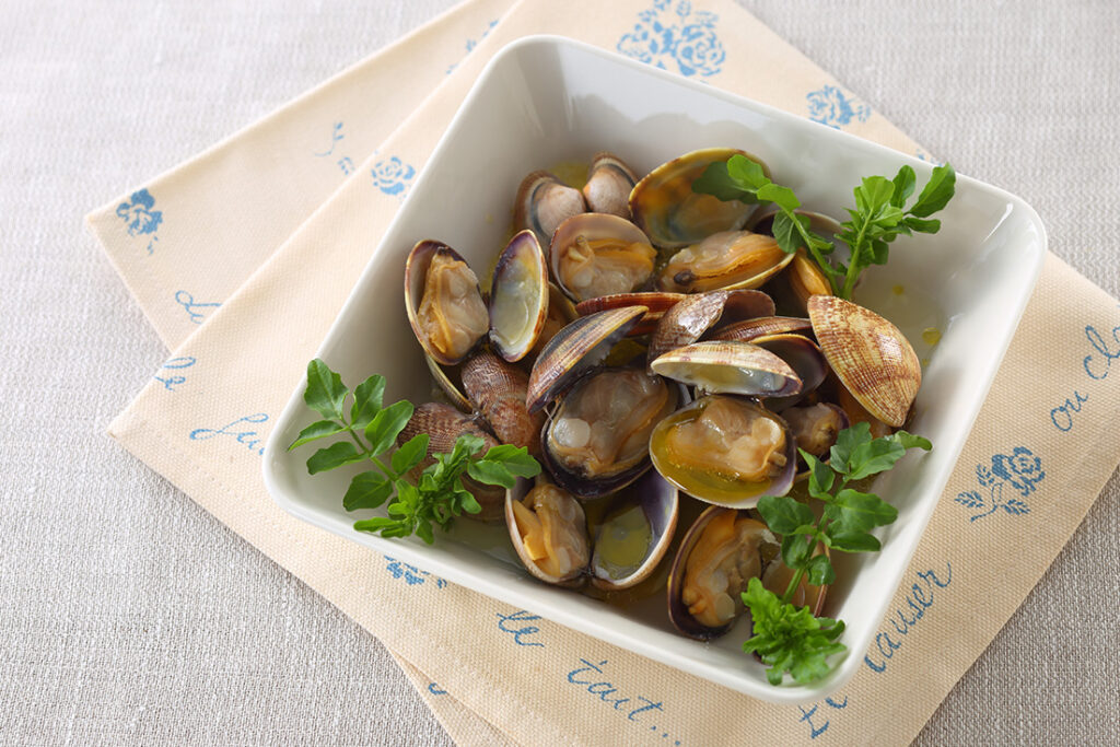 あさりのワイン蒸し