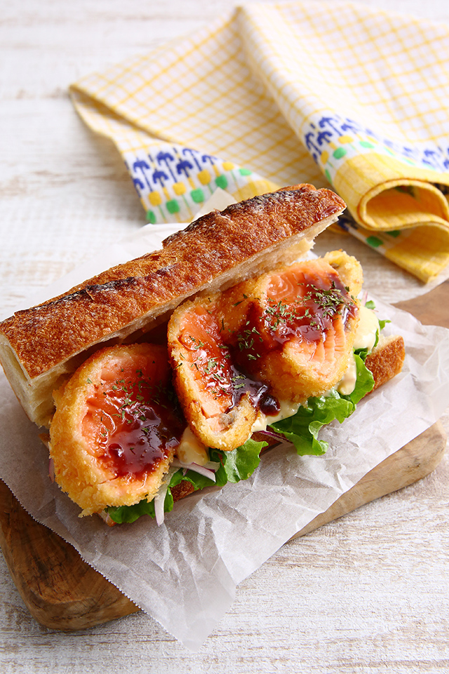 タルタルサーモンバーガー