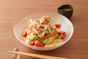 豚しゃぶごまダレ しらたき冷やし中華風