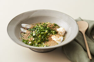 鱈の酒蒸し　あつあつごま油がけ