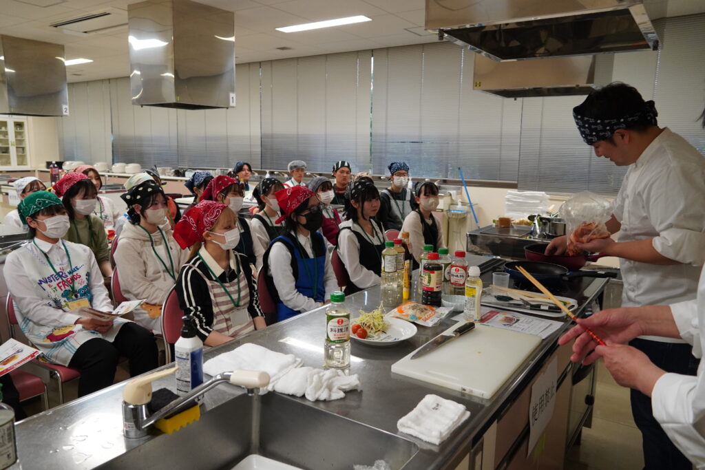 日の出みりんと共に、新生活をスタート！ 新入寮生応援料理講座を開催しました
