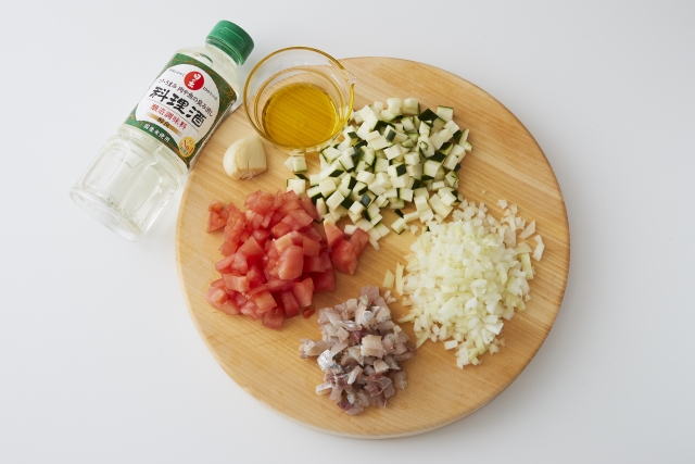 日の出みりん長谷川あかりレシピ夏野菜と鯵のミネストローネ_材料